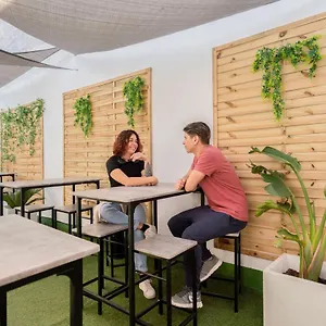 https://casa-barcelo-camp-nou-barcelona.topbarcelonahotels.com
